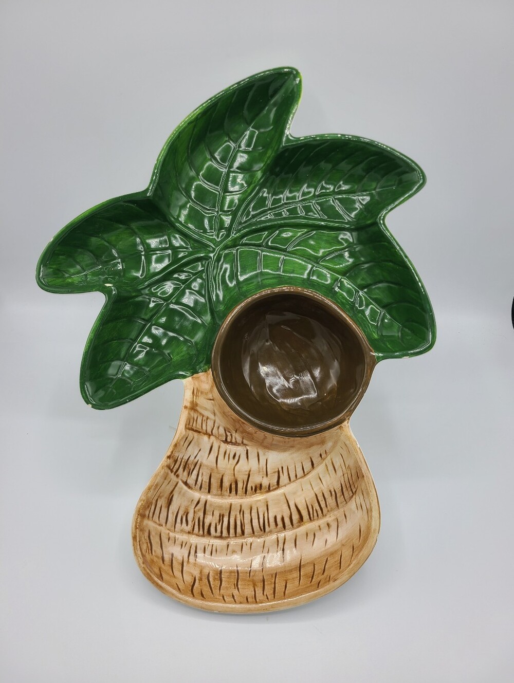 Vintage Boston Warehouse Trading Corp. Ceramic Palm Tree Ceramic Serving Dish